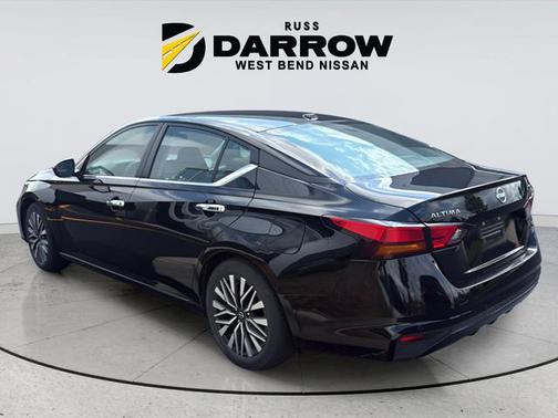 Super Black Clearcoat 2024 Nissan Altima 2.5 SV