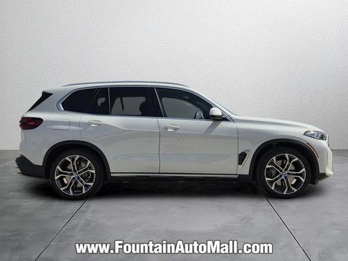 Alpine White 2026 BMW X5 PHEV xDrive50e