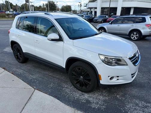 2011 Volkswagen Tiguan 