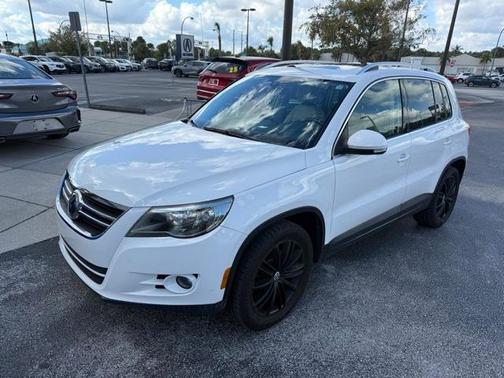 2011 Volkswagen Tiguan 