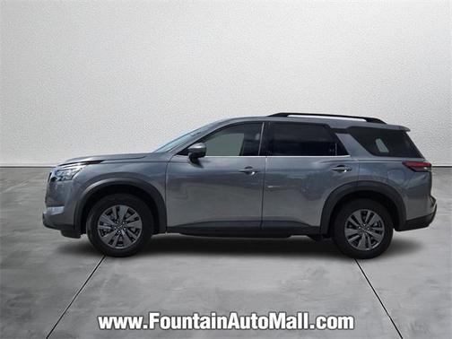 2023 Nissan Pathfinder SV