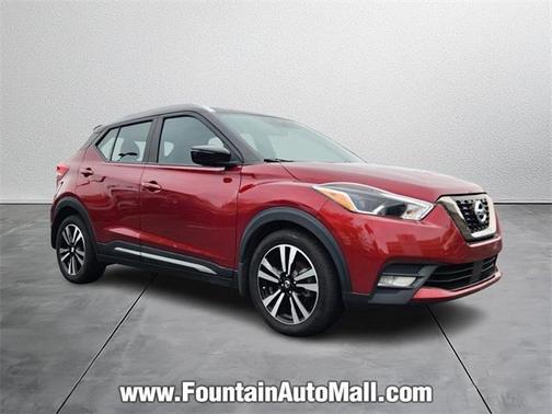 2020 Nissan Kicks SR