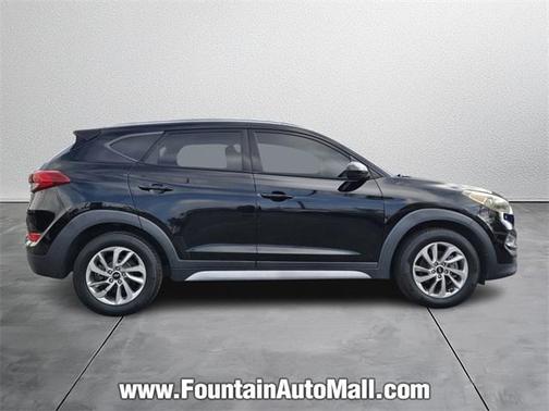 2017 Hyundai TUCSON SE