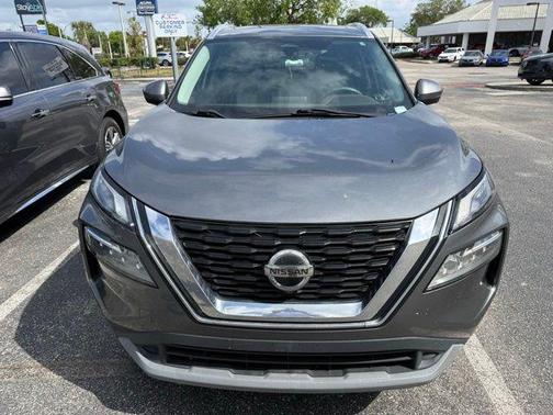 Gun Metallic 2021 Nissan Rogue SV