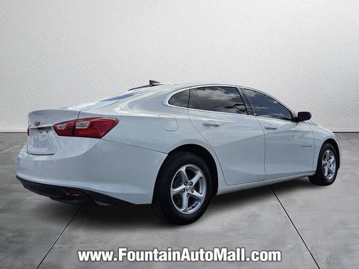 Summit White 2018 Chevrolet Malibu 1LS