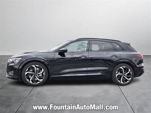 2024 Audi Q8 e-tron Premium
