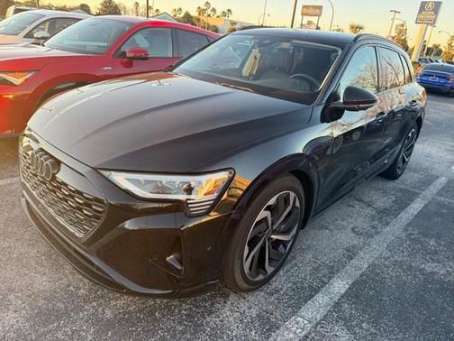 2024 Audi Q8 e-tron Premium