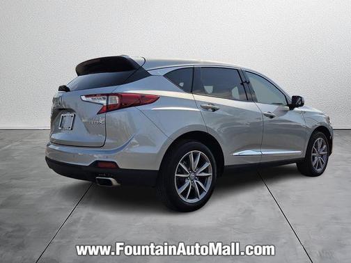 Lunar Silver Metallic 2023 Acura RDX Technology Package