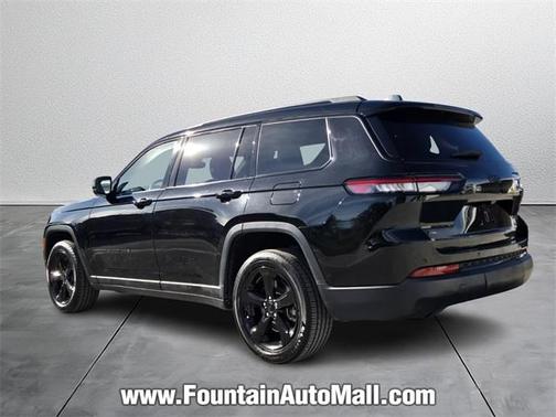 2022 Jeep Grand Cherokee L Laredo
