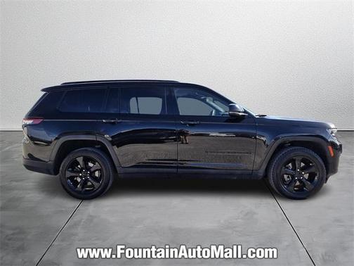 2022 Jeep Grand Cherokee L Laredo