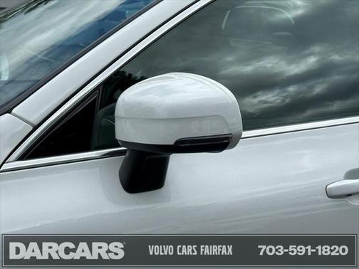 2022 Volvo XC60 B5 Inscription