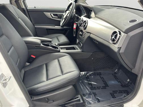 White 2014 Mercedes-Benz GLK-Class GLK 350
