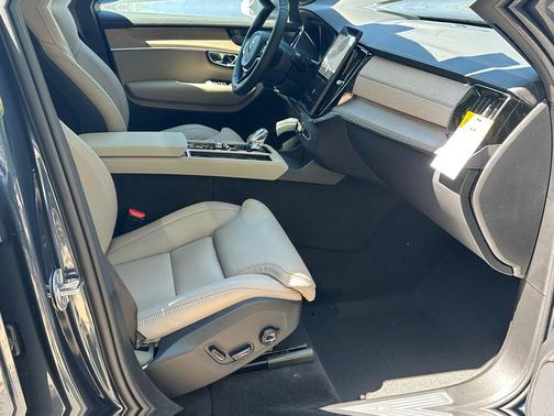 Denim Blue Metallic 2026 Volvo XC90 Plug-In Hybrid Ultra, T8 AWD, Electric/Gasoline, Bright, 7 Seats
