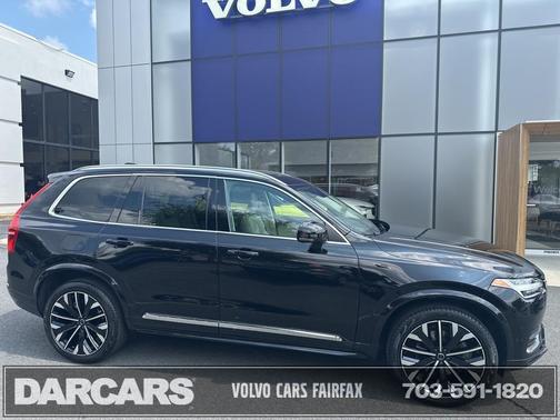 2023 Volvo XC90 B5 Plus