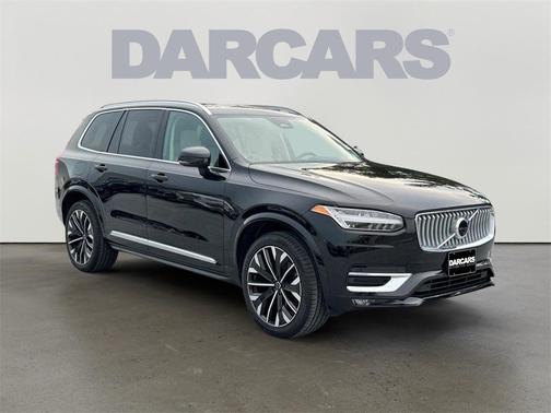 2023 Volvo XC90 B5 Plus