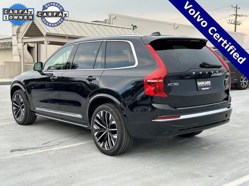 2023 Volvo XC90 B5 Plus