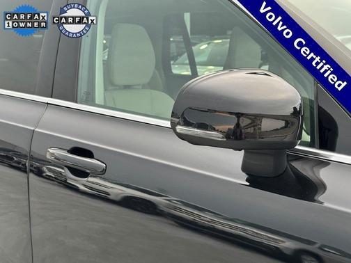 2023 Volvo XC90 B5 Plus