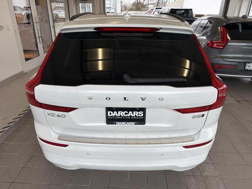 2023 Volvo XC60 B5 Core