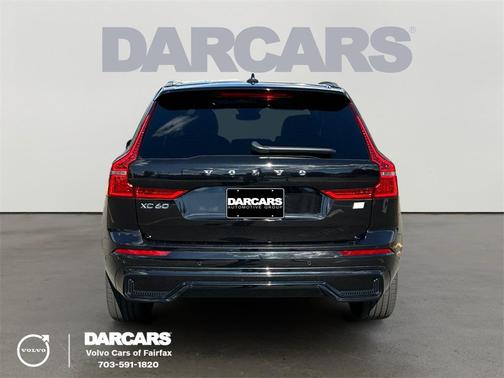 2023 Volvo XC60 Recharge Plug-In Hybrid T8 Ultimate Dark Theme