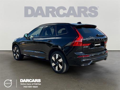 2023 Volvo XC60 Recharge Plug-In Hybrid T8 Ultimate Dark Theme