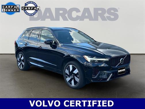 2023 Volvo XC60 Recharge Plug-In Hybrid T8 Ultimate Dark Theme