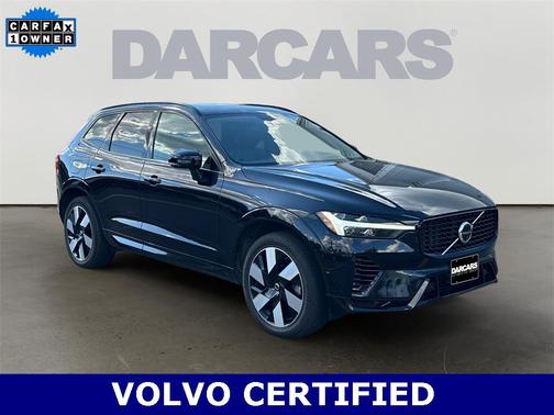 2023 Volvo XC60 Recharge Plug-In Hybrid T8 Ultimate Dark Theme
