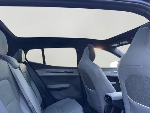 2026 Volvo EX30 Cross Country Ultra