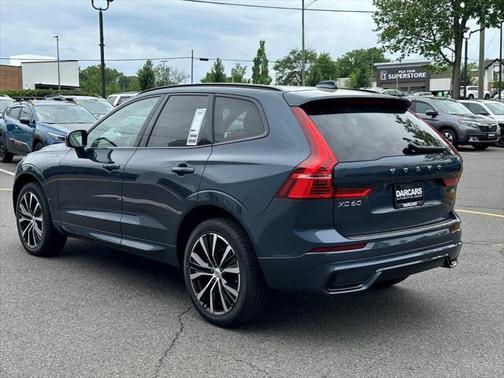 2025 Volvo XC60 B5 Ultra
