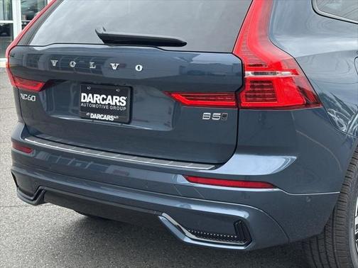 2025 Volvo XC60 B5 Ultra
