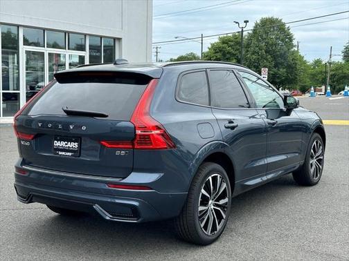 2025 Volvo XC60 B5 Ultra