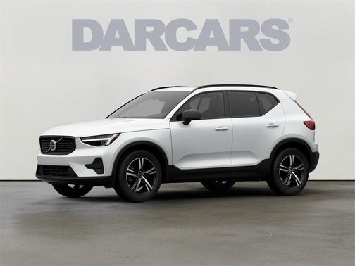 2026 Volvo XC40 B5 Core