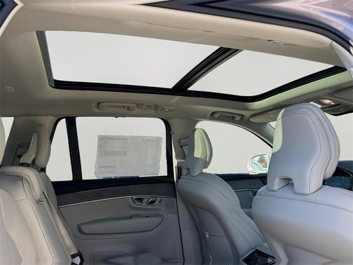 2026 Volvo XC90 B6 Ultra 7-Seater