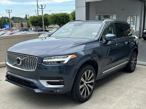 2022 Volvo XC90 T6 Inscription