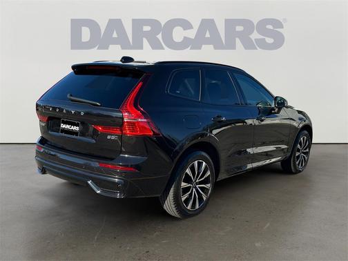 2025 Volvo XC60 B5 Core