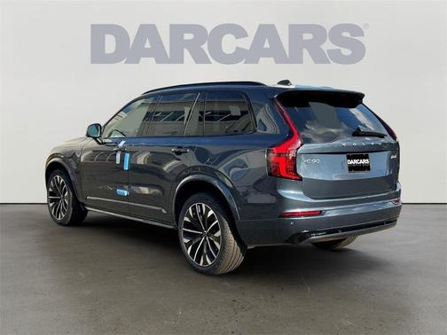 2026 Volvo XC90 B6 Ultra Dark Theme 7-Seater