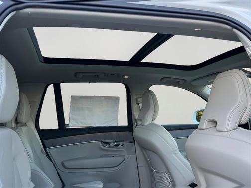 2026 Volvo XC90 B6 Ultra 6-Seater