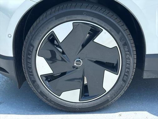 2025 Volvo EX30 Twin Motor Ultra