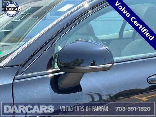 2024 Volvo S60 B5 Plus Dark Theme