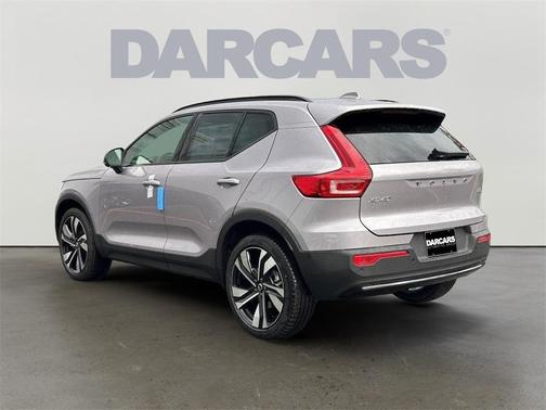 2026 Volvo XC40 B5 Ultra