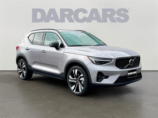 2026 Volvo XC40 B5 Ultra