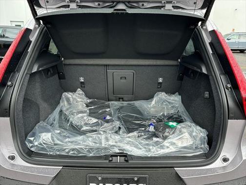 2026 Volvo XC40 B5 Ultra