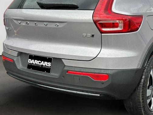 2026 Volvo XC40 B5 Ultra