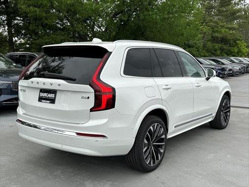 2025 Volvo XC90 B6 Plus 7-Seater