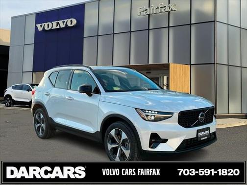 2025 Volvo XC40 Plus Dark Theme