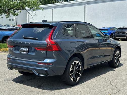 2026 Volvo XC60 Plug-In Hybrid T8 Plus