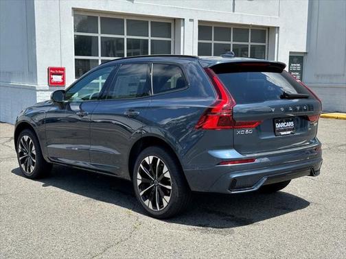 2026 Volvo XC60 Plug-In Hybrid T8 Plus
