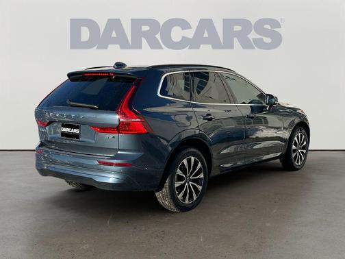 2023 Volvo XC60 B5 Core