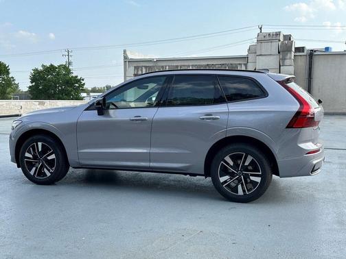 2026 Volvo XC60 B5 Core
