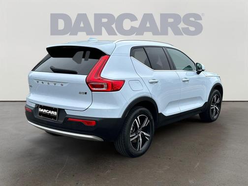 Cloud Blue 2025 Volvo XC40 B5 Core Bright Theme