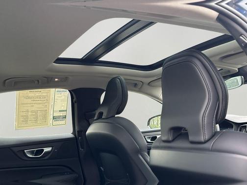 Denim Blue Metallic 2025 Volvo S60 B5 Core